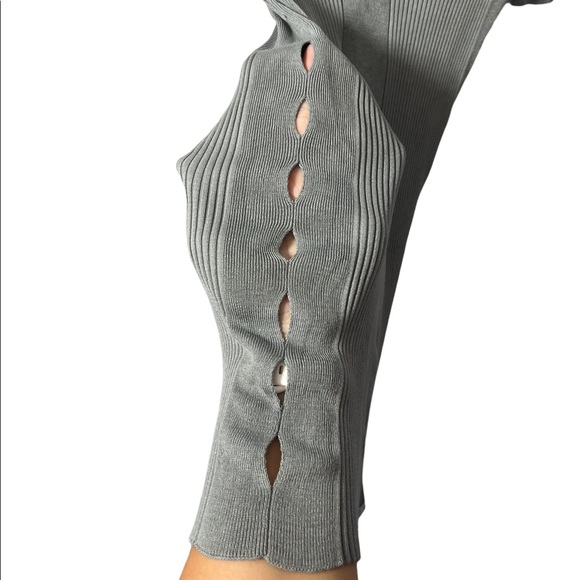 Authentic GUCCI Cutout Top - Picture 6 of 7